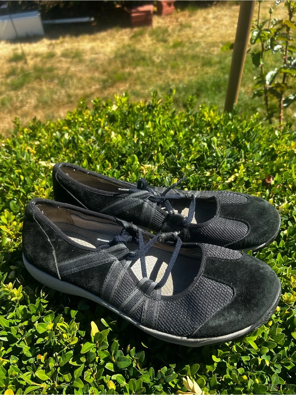Dansko Honey Women’s Black Gray Mary Jane Sneakers Size 39/8.5US